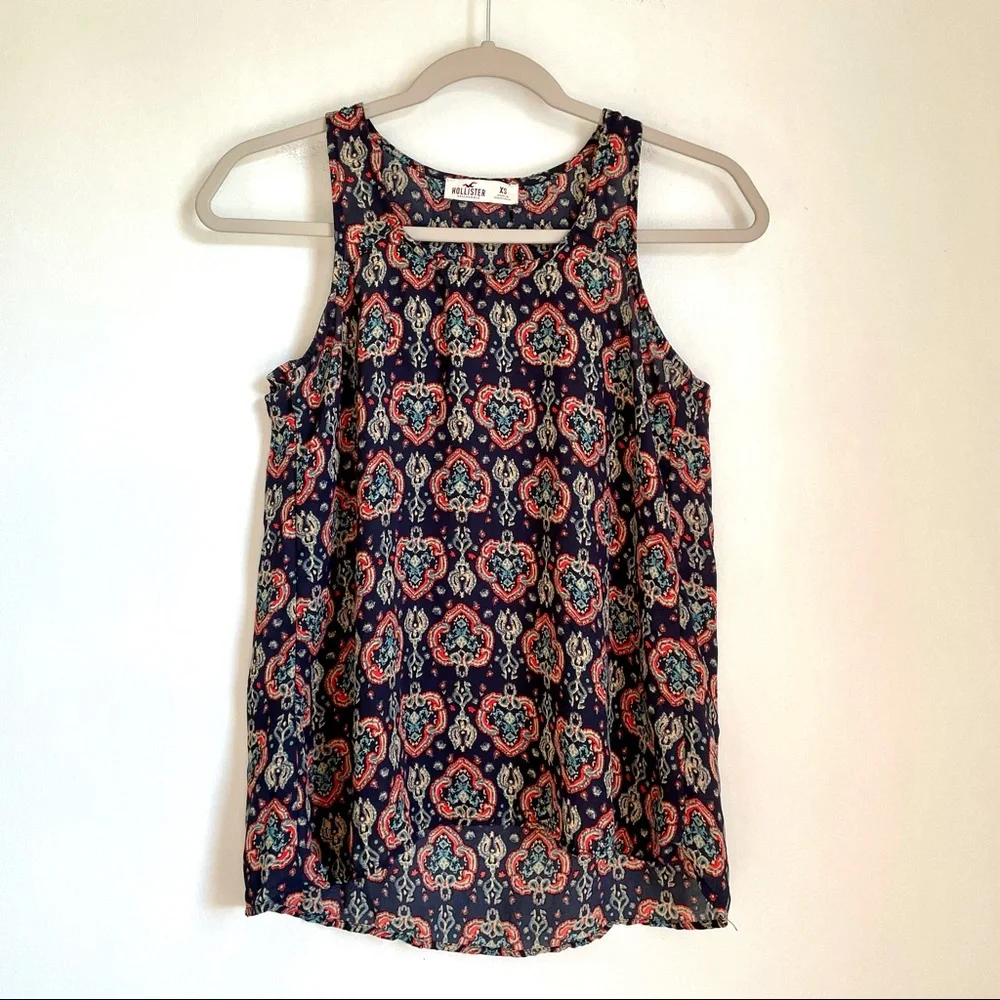 3/$25 Hollister Batik Racerback Sleeveless Blouse Women’s XS Boho - Picture 9 of 9